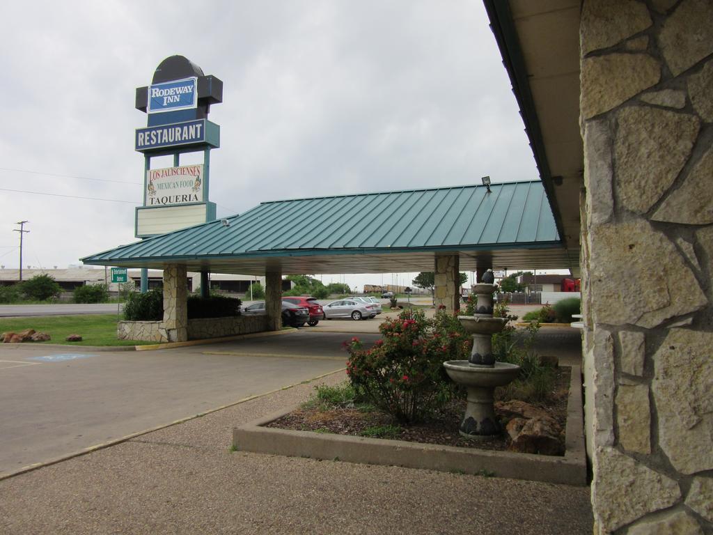 Rodeway Gasthof Arlington